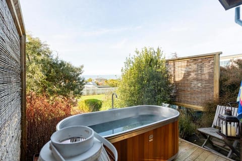 Hot Tub, Open Air Bath
