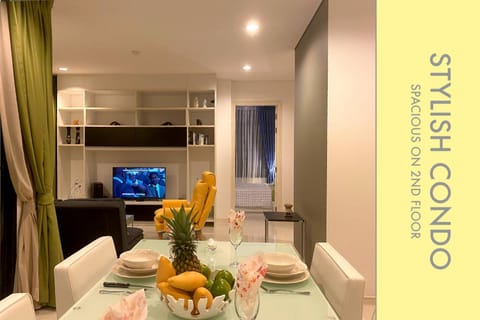 Living room, Dining area, Bedroom