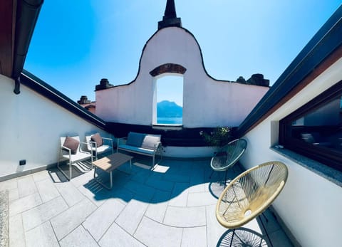 La finestra sul lago Apartment in Intra