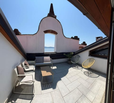 La finestra sul lago Apartment in Intra