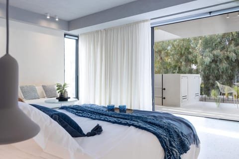 Hot Tub, Balcony/Terrace, Bedroom