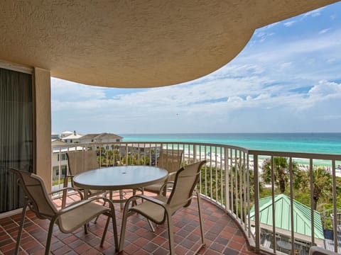 Day, Balcony/Terrace, Seating area, Beach, Sea view