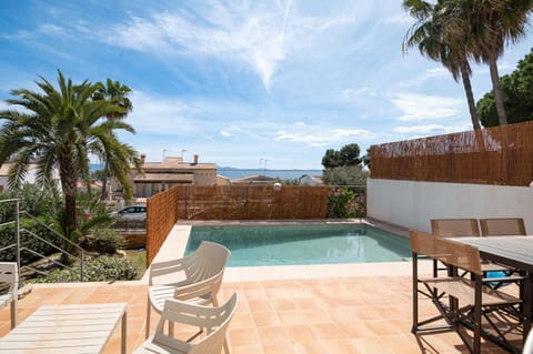 Day, Balcony/Terrace, Sea view, Swimming pool
