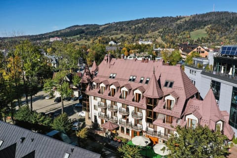 Property building, Bird's eye view