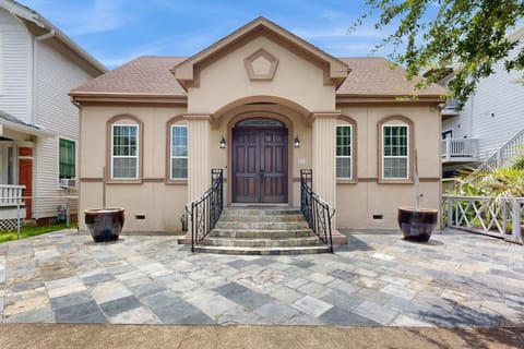 Sandcastle Retreat House in Texas City