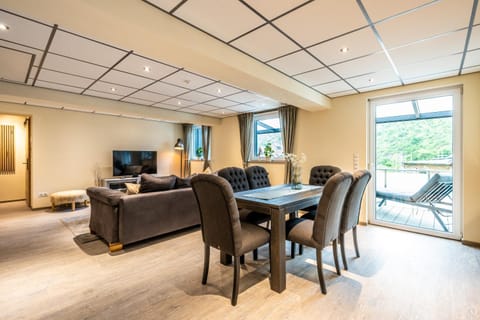 Living room, Photo of the whole room, Dining area