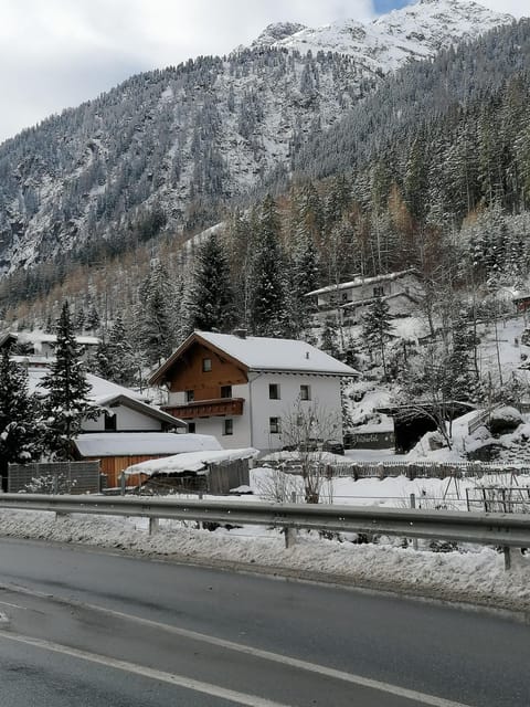 Property building, Winter