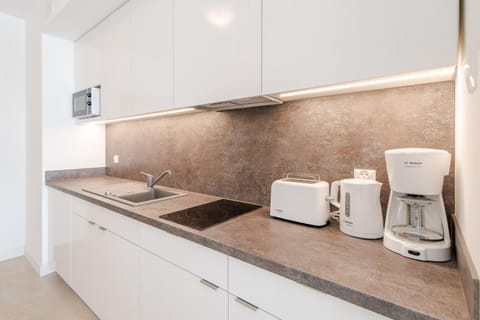 Coffee/tea facilities, Kitchen or kitchenette