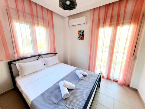 De lux N1 30m from sea Apartment in Halkidiki