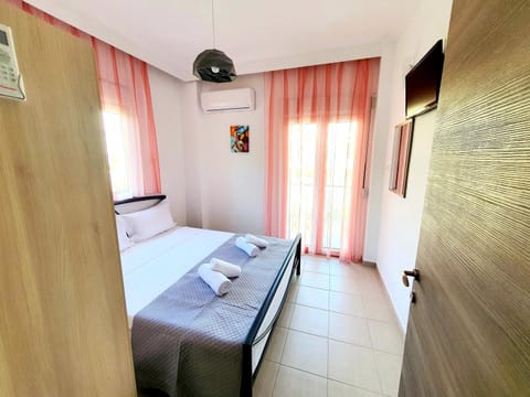 De lux N1 30m from sea Apartment in Halkidiki