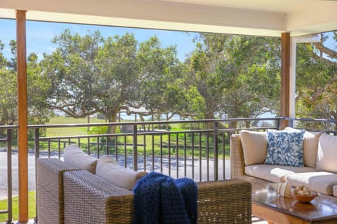 Patio, Day, Natural landscape, View (from property/room), Balcony/Terrace, Sea view