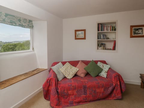 Athelstan Cottage House in Stroud District