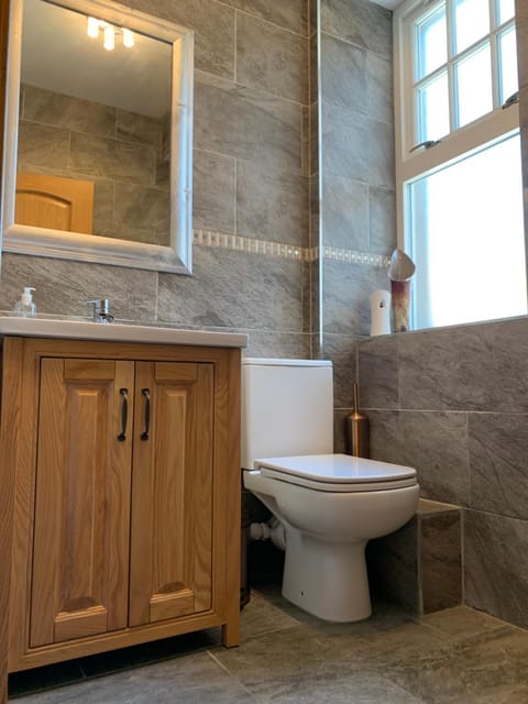 8 The Loan Apartment in England