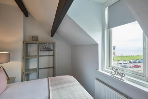Bed, Bedroom, Sea view