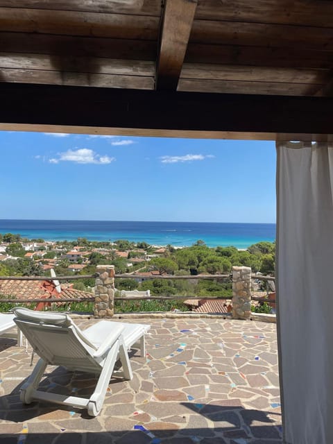 Patio, Day, Natural landscape, View (from property/room), Balcony/Terrace, Beach, Sea view, sunbed