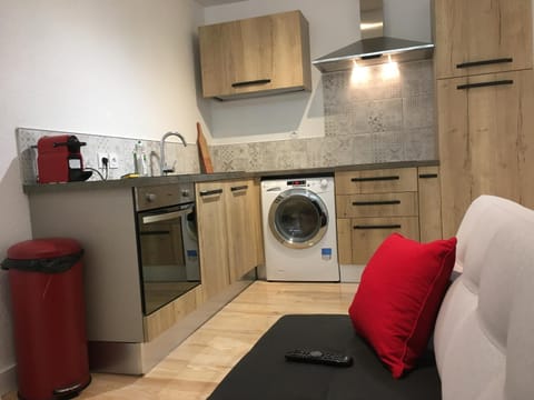 Studio hyper centre, proche gare, entrée indépendante Apartment in Valence