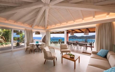 Lounge or bar