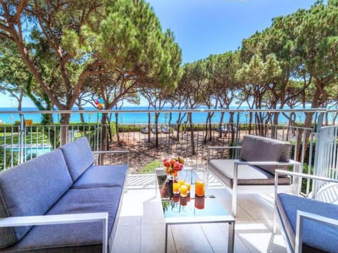 Balcony/Terrace, Sea view, Street view