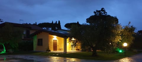 Property building, Facade/entrance, Garden, Sunset