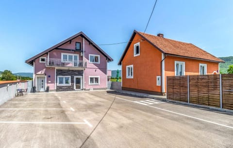 Property building, Inner courtyard view
