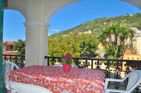 Patio, Neighbourhood, Natural landscape, View (from property/room), Balcony/Terrace, Other, Area and facilities