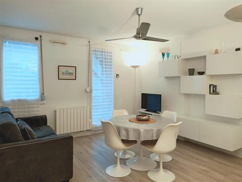 Studio moderne et lumineux avec parking couvert, animaux acceptés - FR-1-555-6 Apartment in Aix-les-Bains
