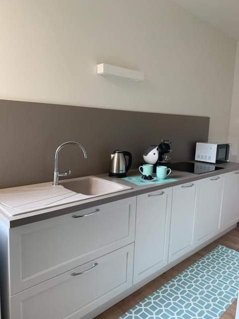 Coffee/tea facilities, Kitchen or kitchenette