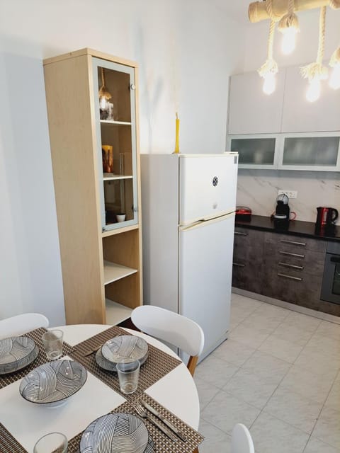 Κυκλαδίτικο σπίτι με θέα Villa Mimika Villa in Perissa