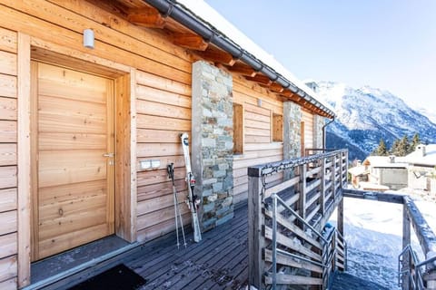 Property building, Natural landscape, Mountain view