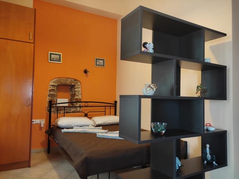 Bed, Photo of the whole room, Bedroom, towels, wardrobe