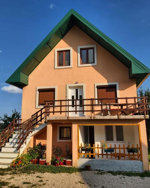 Petrovača Apartment in Montenegro