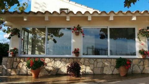 Patio, Facade/entrance, Balcony/Terrace, Balcony/Terrace, On site