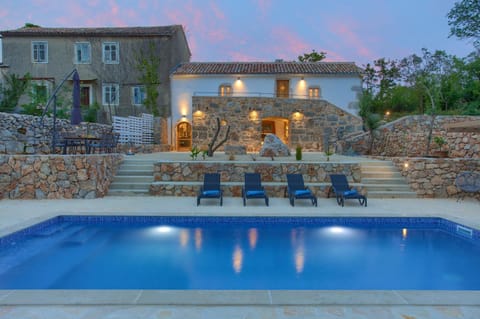 Patio, Balcony/Terrace, Pool view, Area and facilities, Swimming pool