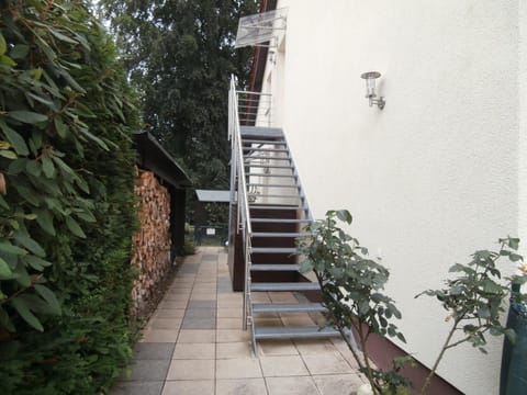 schöne Wohnung nahe Messe Stuttgart und Flughafen für 1-4 Businessgäste Apartment in Esslingen