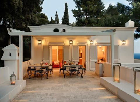 Patio, Facade/entrance, Dining area