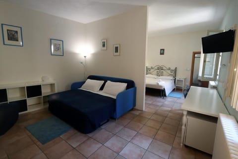 casadiviaappia Bed and Breakfast in Imola