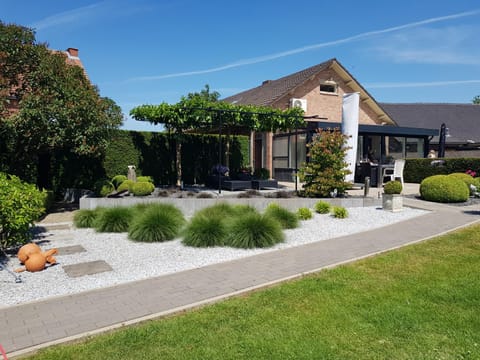 De achtertuin Apartment in Limburg (province)