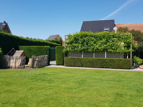 De achtertuin Apartment in Limburg (province)