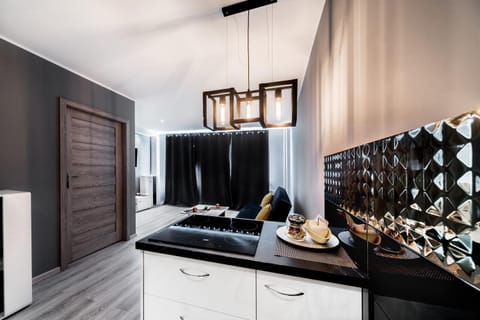 Kitchen or kitchenette, Food and drinks, Food