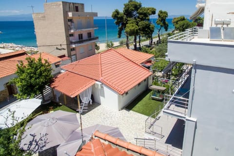 Property building, Sea view, Location