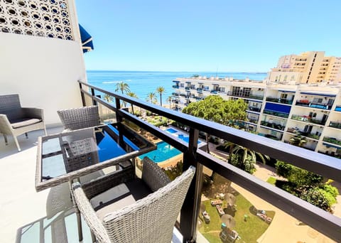 Day, View (from property/room), Balcony/Terrace, Pool view, Sea view