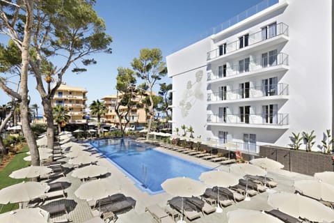 Property building, Pool view, Swimming pool