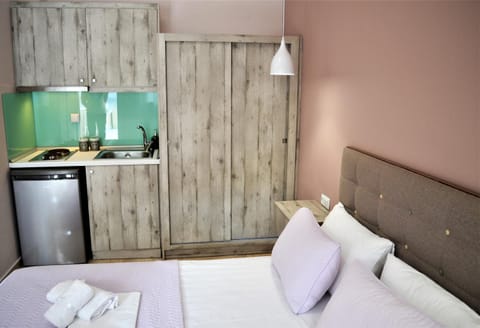 Communal lounge/ TV room, Bed, Photo of the whole room