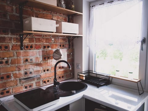 Kitchen or kitchenette, Communal kitchen