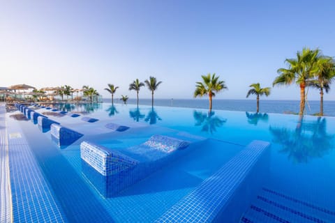 Pool view, Sea view, Swimming pool