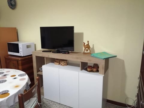 GRAZIOSO APPARTAMENTO IN ZONA SANTA RITA Apartment in Turin