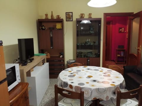 GRAZIOSO APPARTAMENTO IN ZONA SANTA RITA Apartment in Turin