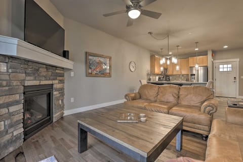 Fraser Retreat, Walk to Ski Shuttle and Main St House in Fraser