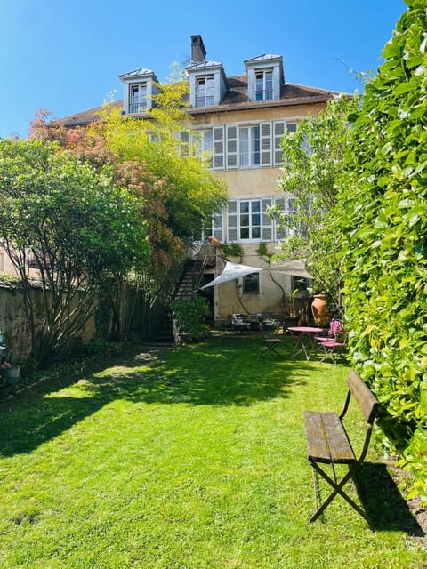 Property building, Garden