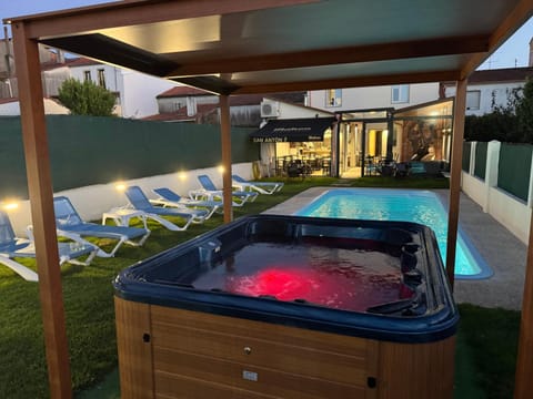 Pool view, Swimming pool, sunbed